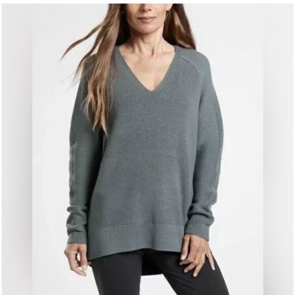 Athleta Hanover V Neck Sweater Women’s M Gray Pullover Polyester Merino Blend - Picture 1 of 7